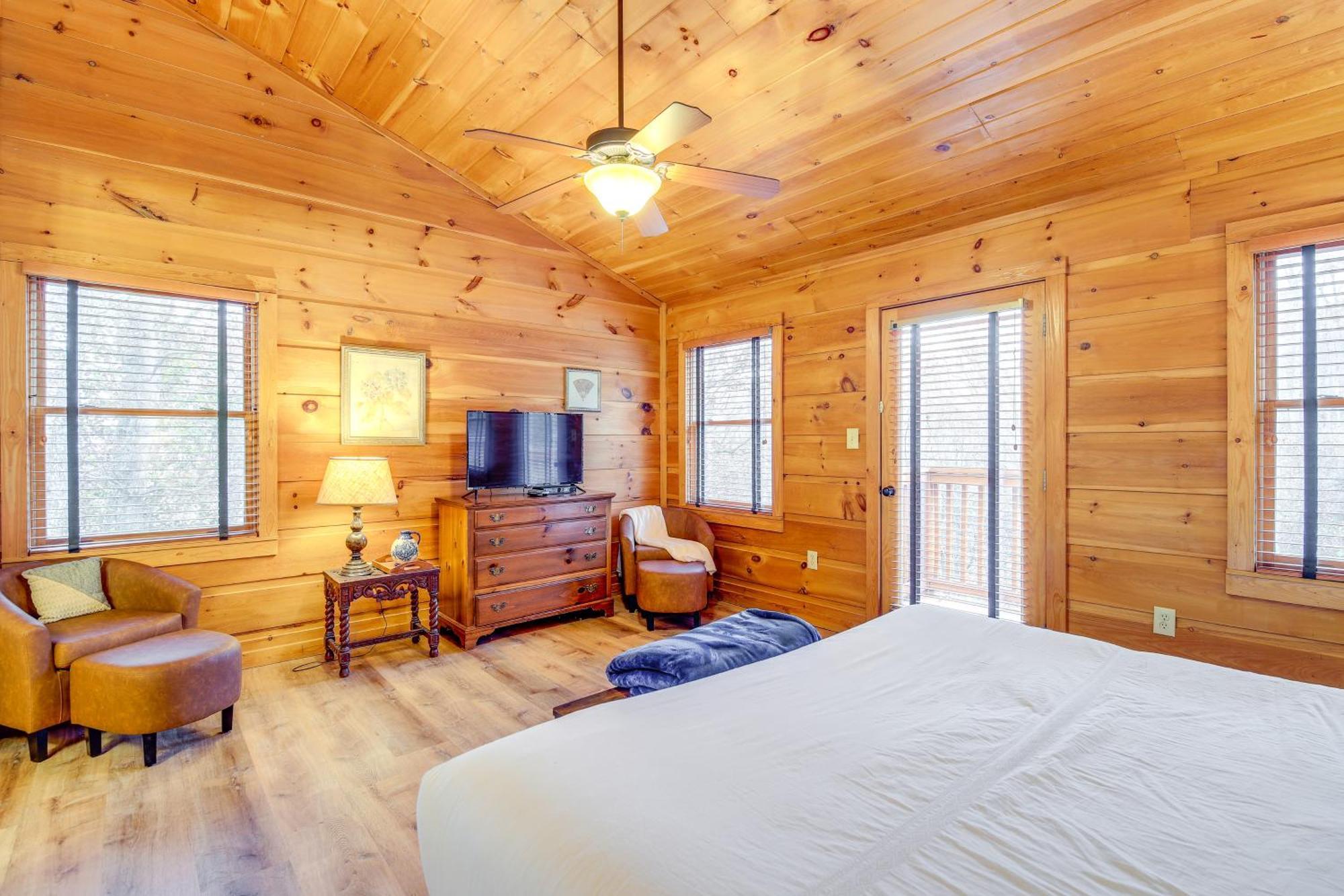 Pet-Friendly Gatlinburg Retreat With Hot Tub! Villa Exterior foto