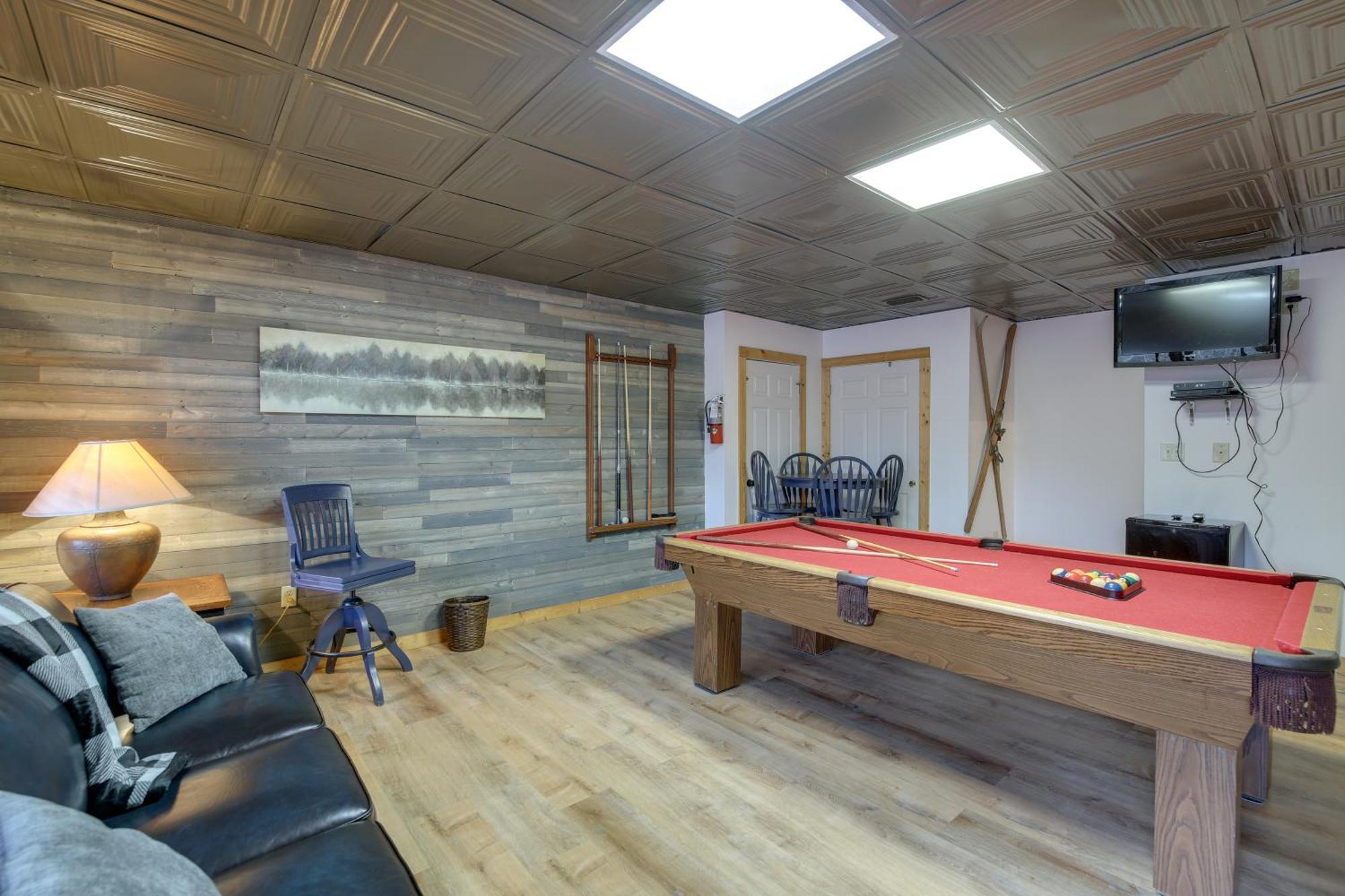 Pet-Friendly Gatlinburg Retreat With Hot Tub! Villa Exterior foto