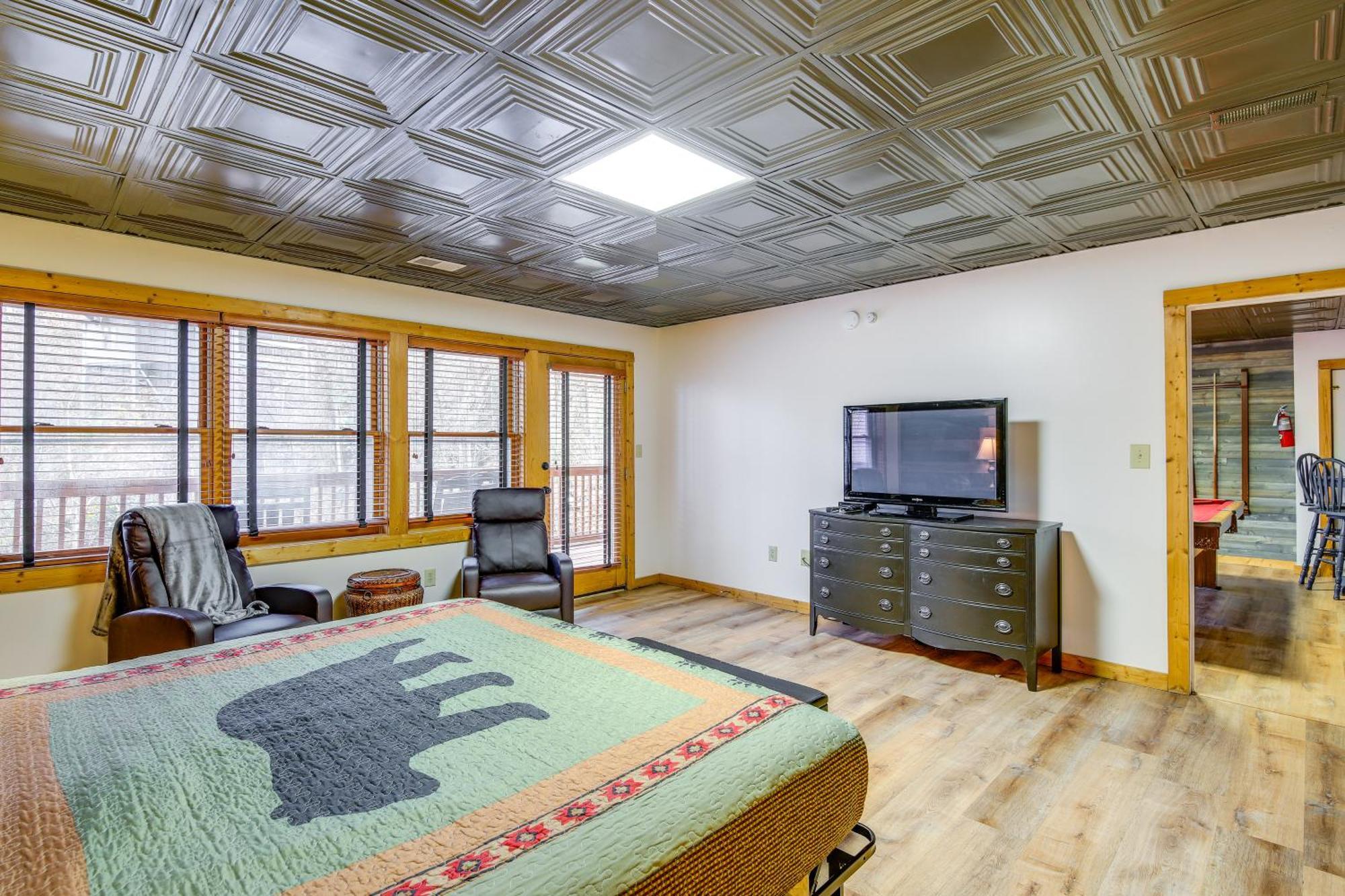 Pet-Friendly Gatlinburg Retreat With Hot Tub! Villa Exterior foto