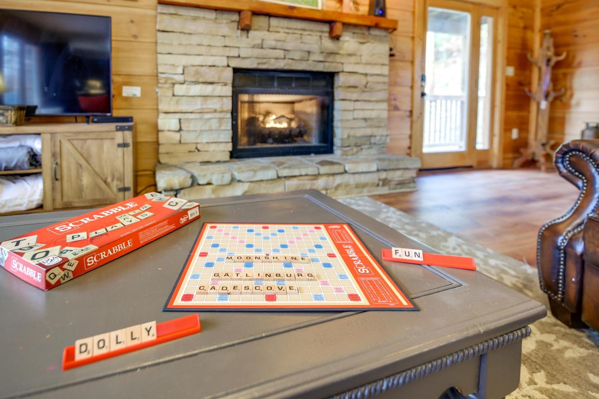 Pet-Friendly Gatlinburg Retreat With Hot Tub! Villa Exterior foto