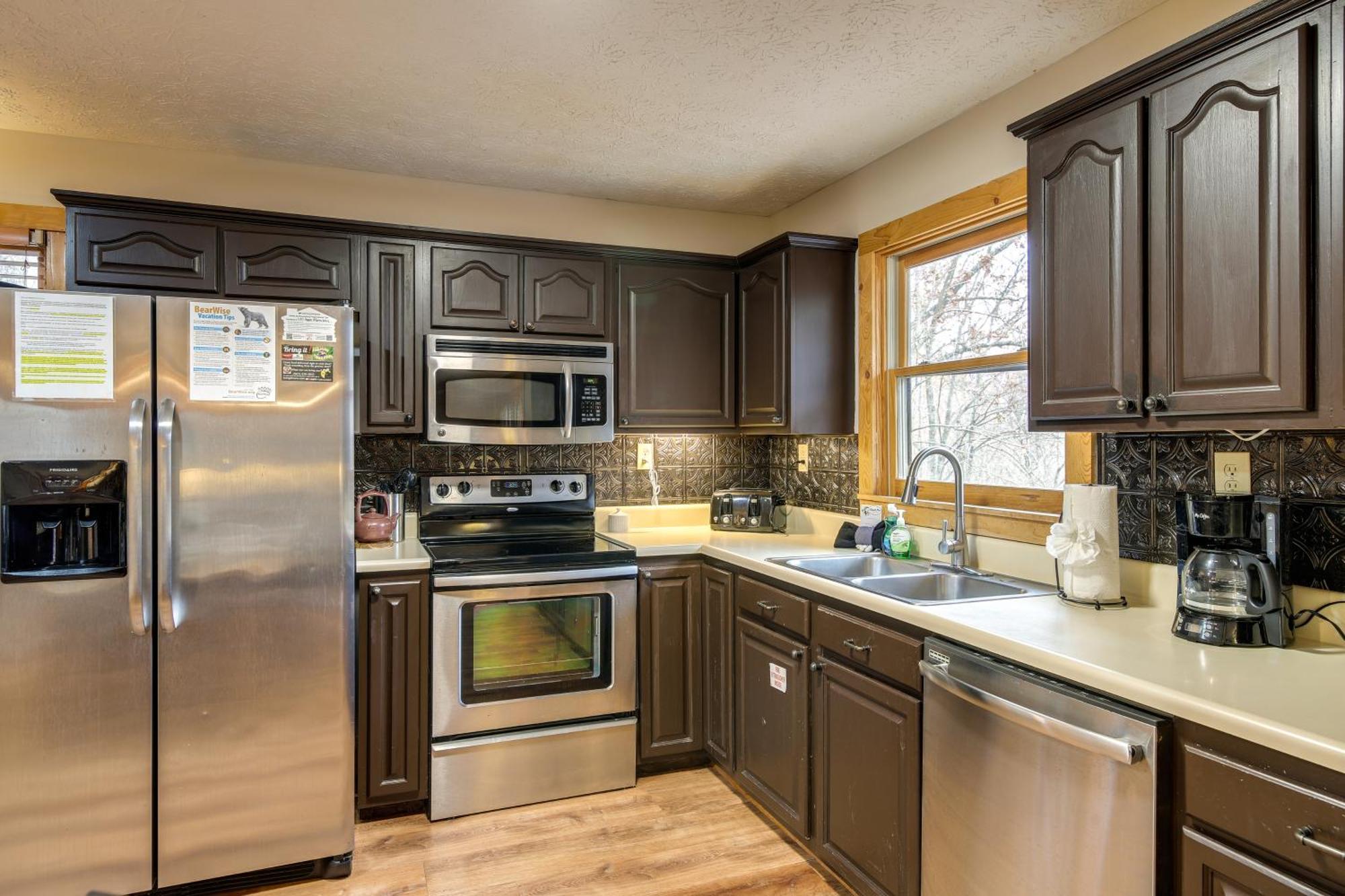 Pet-Friendly Gatlinburg Retreat With Hot Tub! Villa Exterior foto