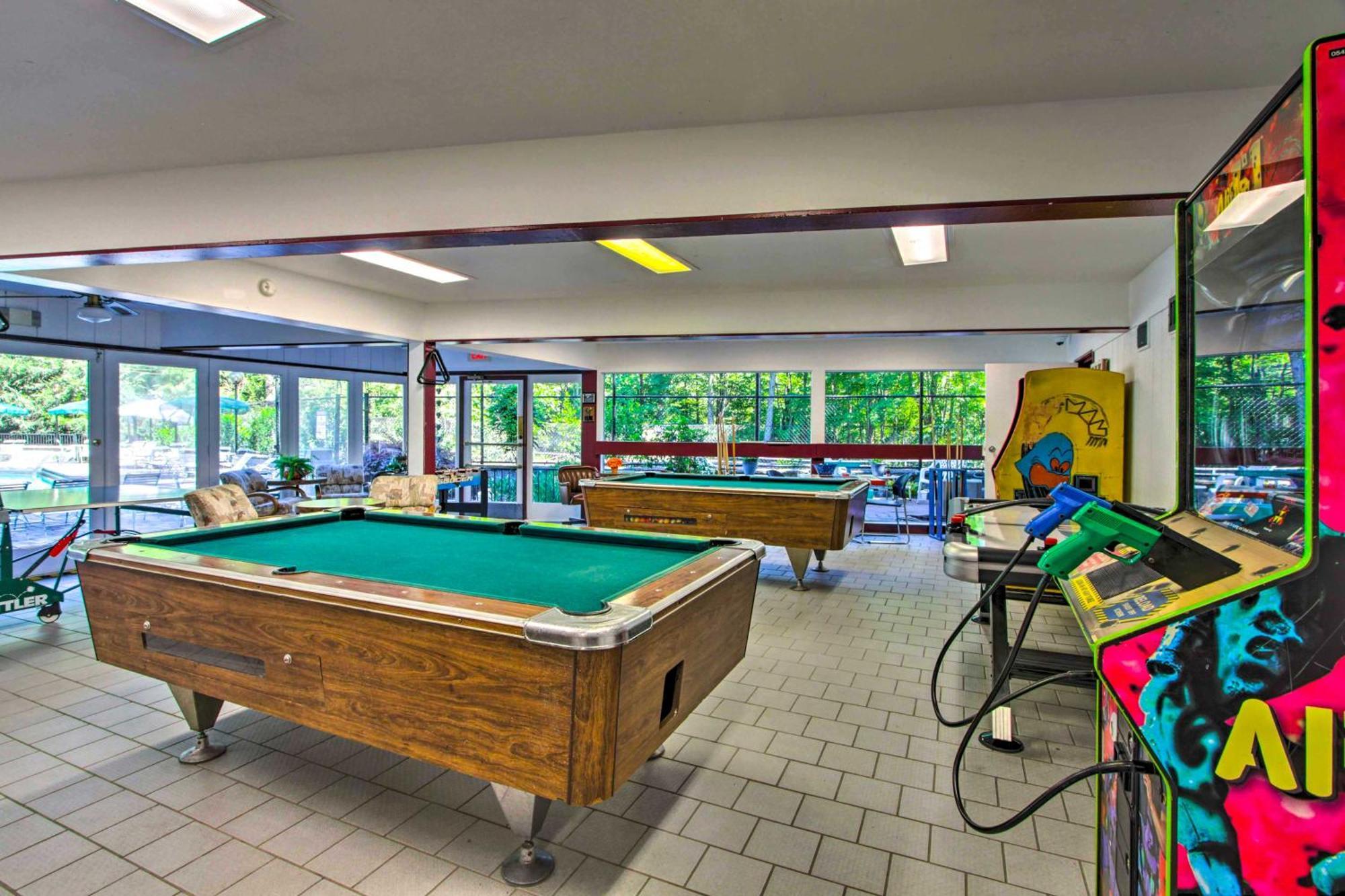 Pet-Friendly Gatlinburg Retreat With Hot Tub! Villa Exterior foto
